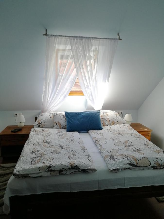 דירות מאקו Blue Apartman מראה חיצוני תמונה